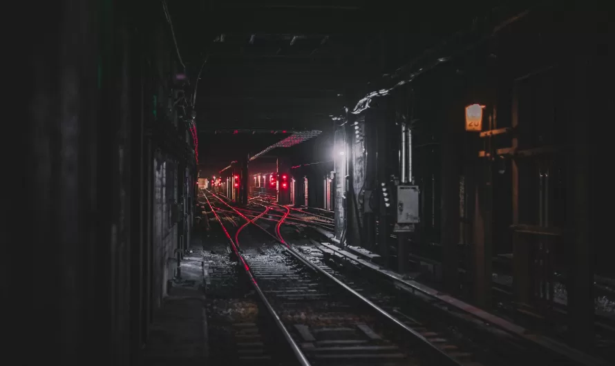 Creating REST APIs with Ruby on Rails Easy and fast developing with RoR and JBuilder!